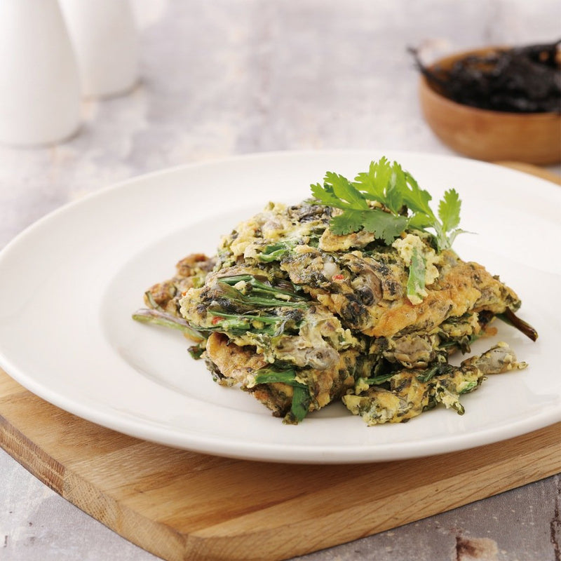 SEAWEED OYSTER WITH FRIED EGGS
